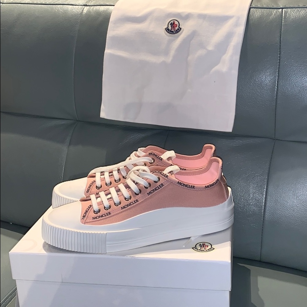 Moncler® Logo Canvas Low-Top Sneakers - Picture 3 of 16